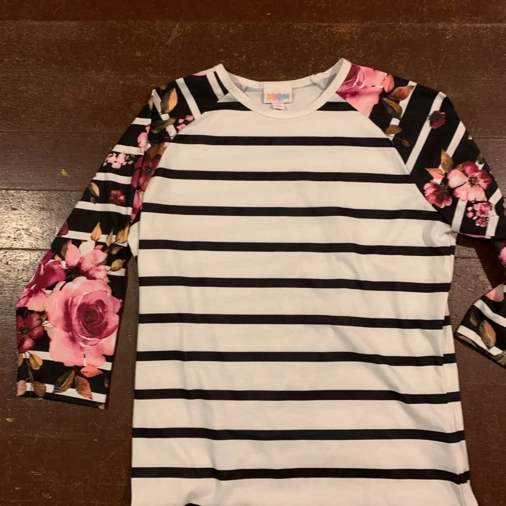 Lularoe Randy size small - Picture 1 of 3